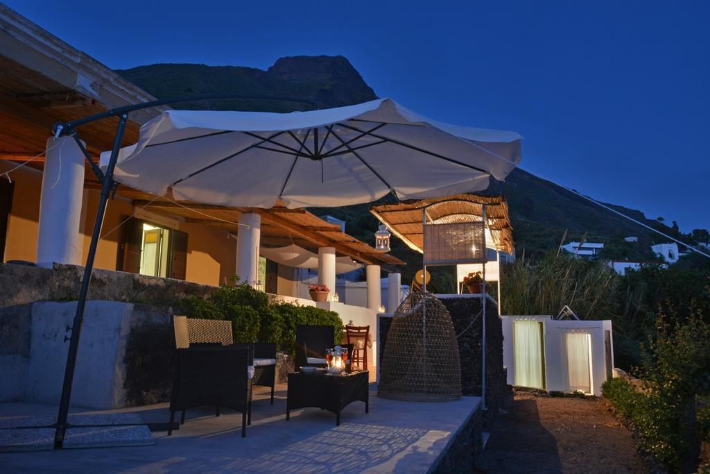 Mariangelica Hotel Ginostra ภายนอก รูปภาพ